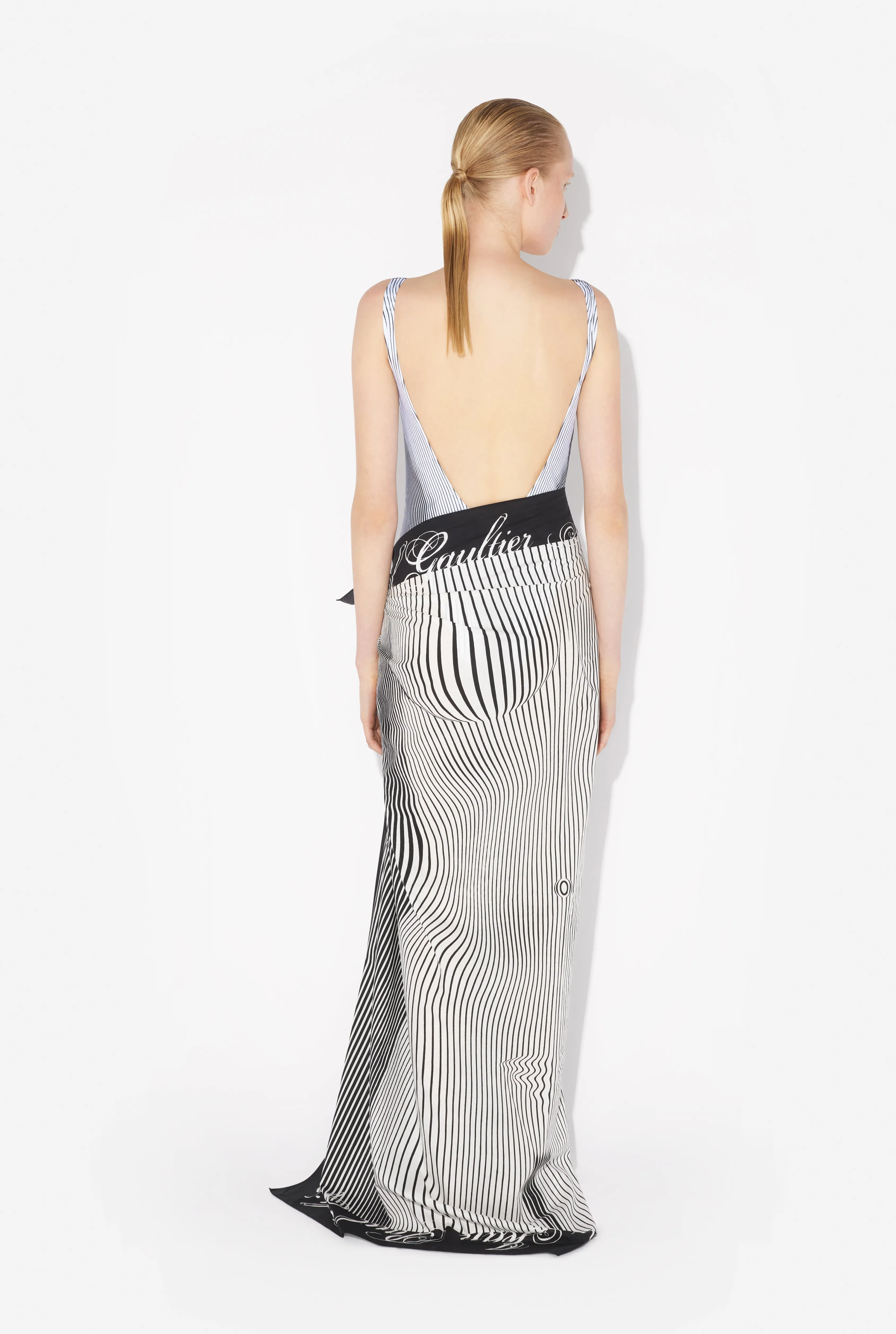 Jean Paul The Pinstripes Body Morphing Sarong White/Black Best Sale